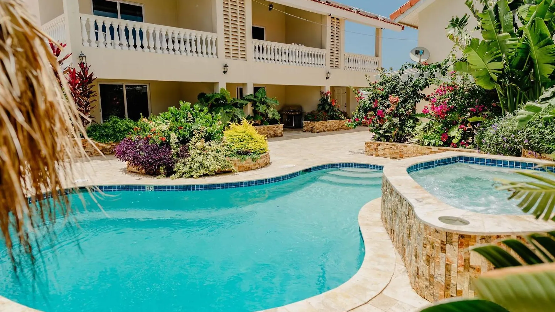Perfect 1-Bedroom-Apartment 2 Km From Eagle Beach Palm Beach Apartment